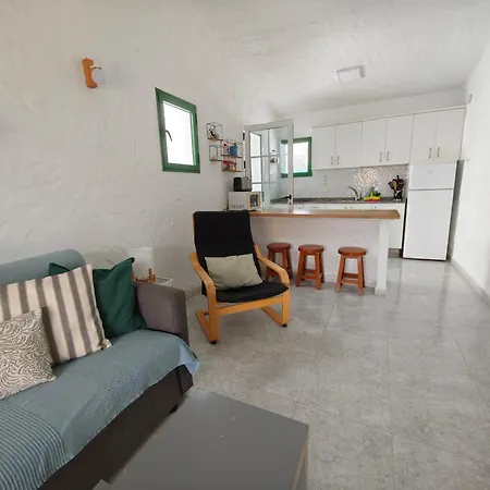 2 Bedroom With Parking Сasa de vacaciones