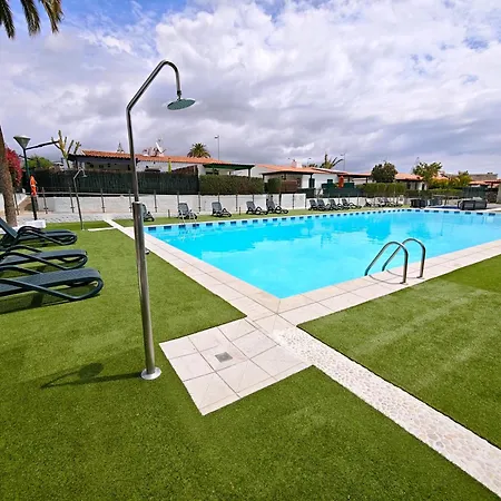 2 Bedroom With Parking Сasa de vacaciones *