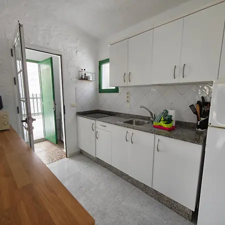 Сasa de vacaciones 2 Bedroom With Parking *