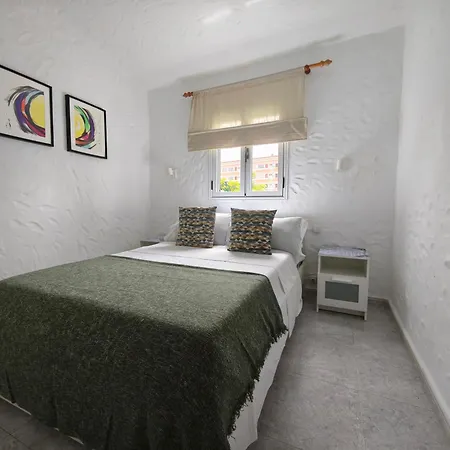 Сasa de vacaciones 2 Bedroom With Parking *
