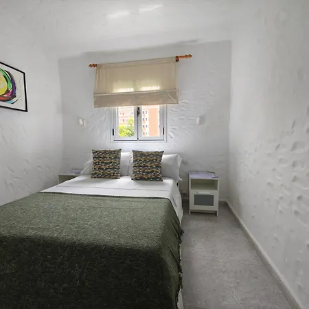 2 Bedroom With Parking Playa del Inglés
