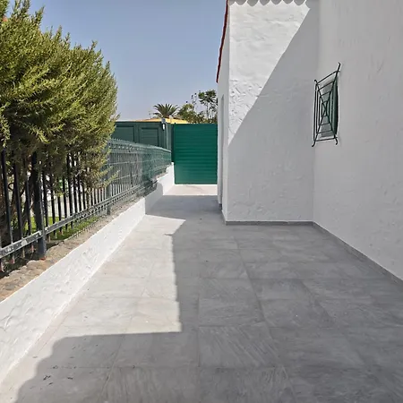 2 Bedroom With Parking *