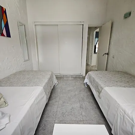 2 Bedroom With Parking Сasa de vacaciones *